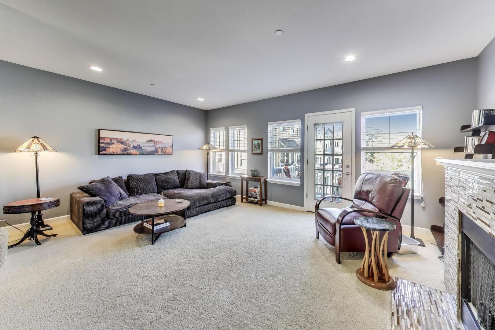 34 Lakeview Place, Lake Zurich, IL 60047