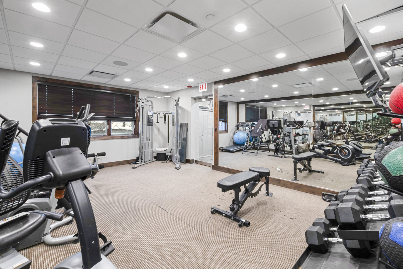 9735 industrial Drive, Bridgeview, IL 60455