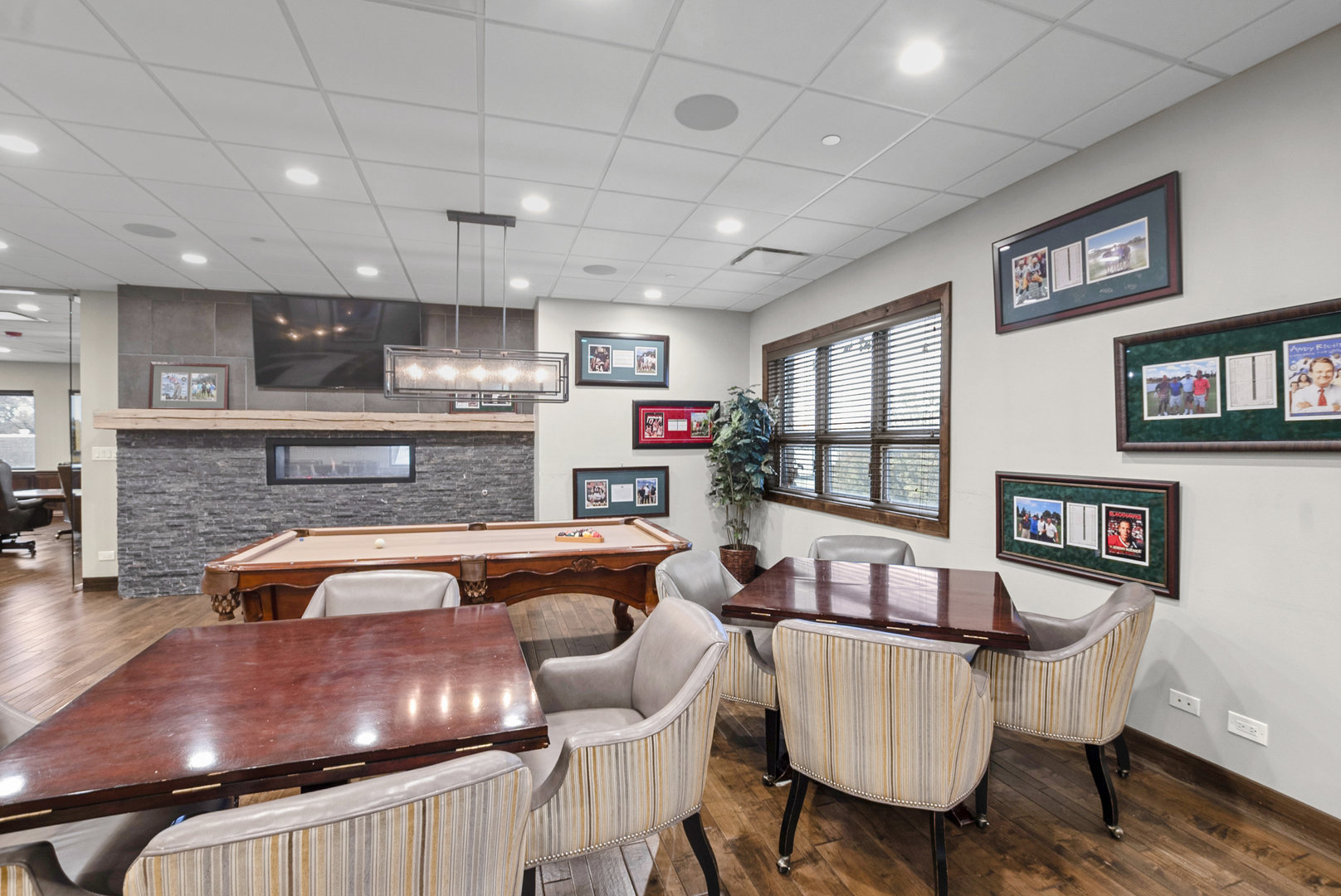 9735 industrial Drive, Bridgeview, IL 60455