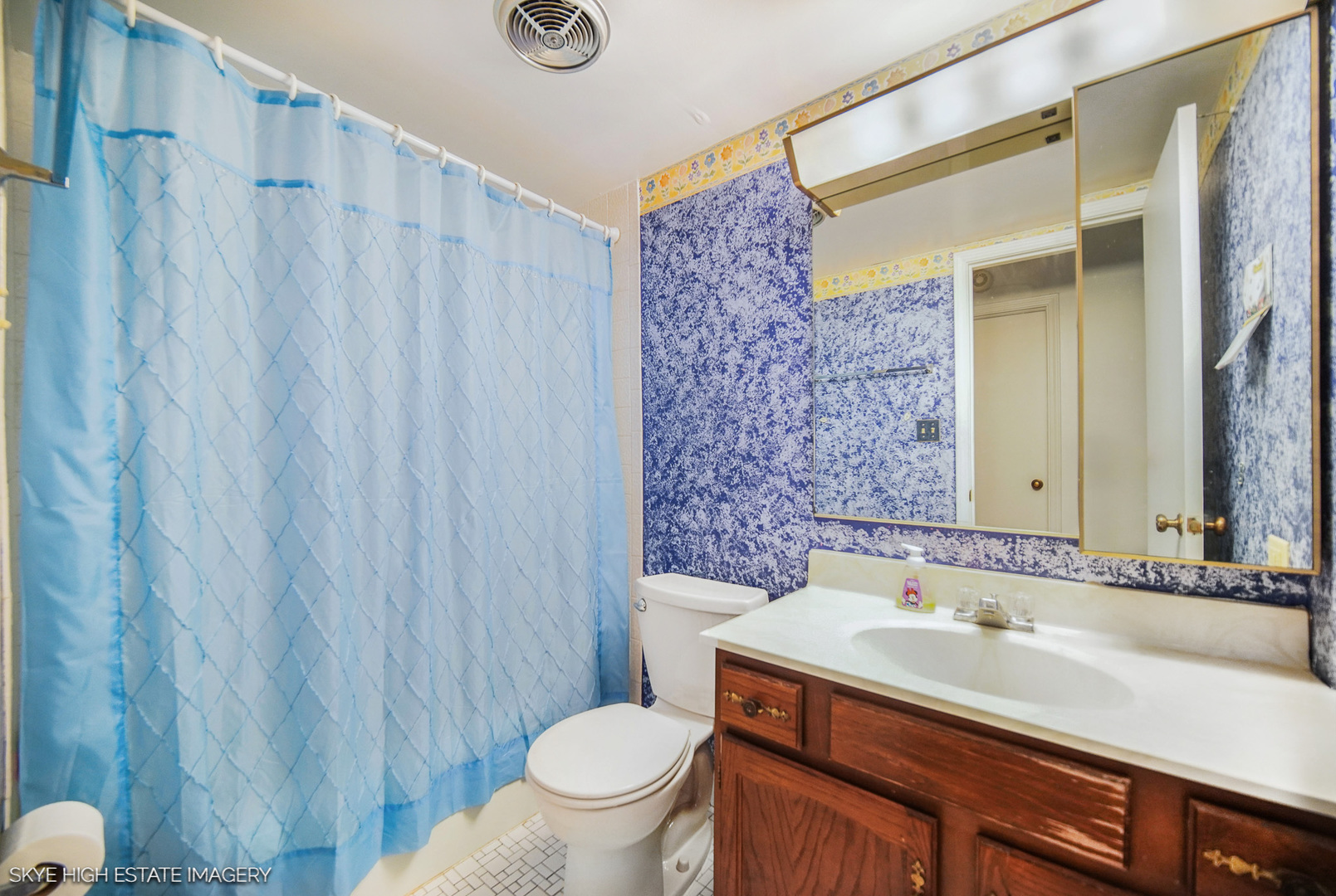3704 215th Street #105, Matteson, IL 60443