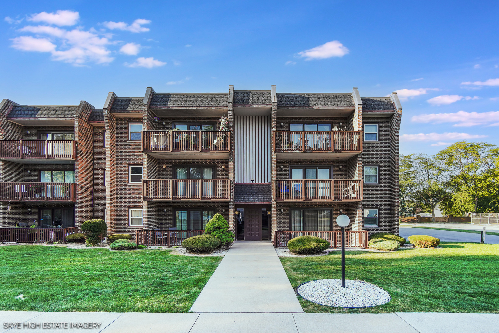 3704 215th Street #105, Matteson, IL 60443