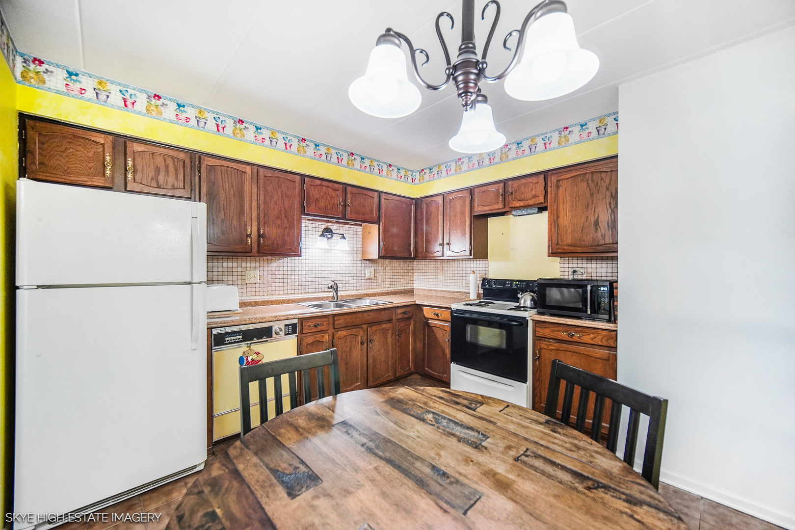 3704 215th Street #105, Matteson, IL 60443