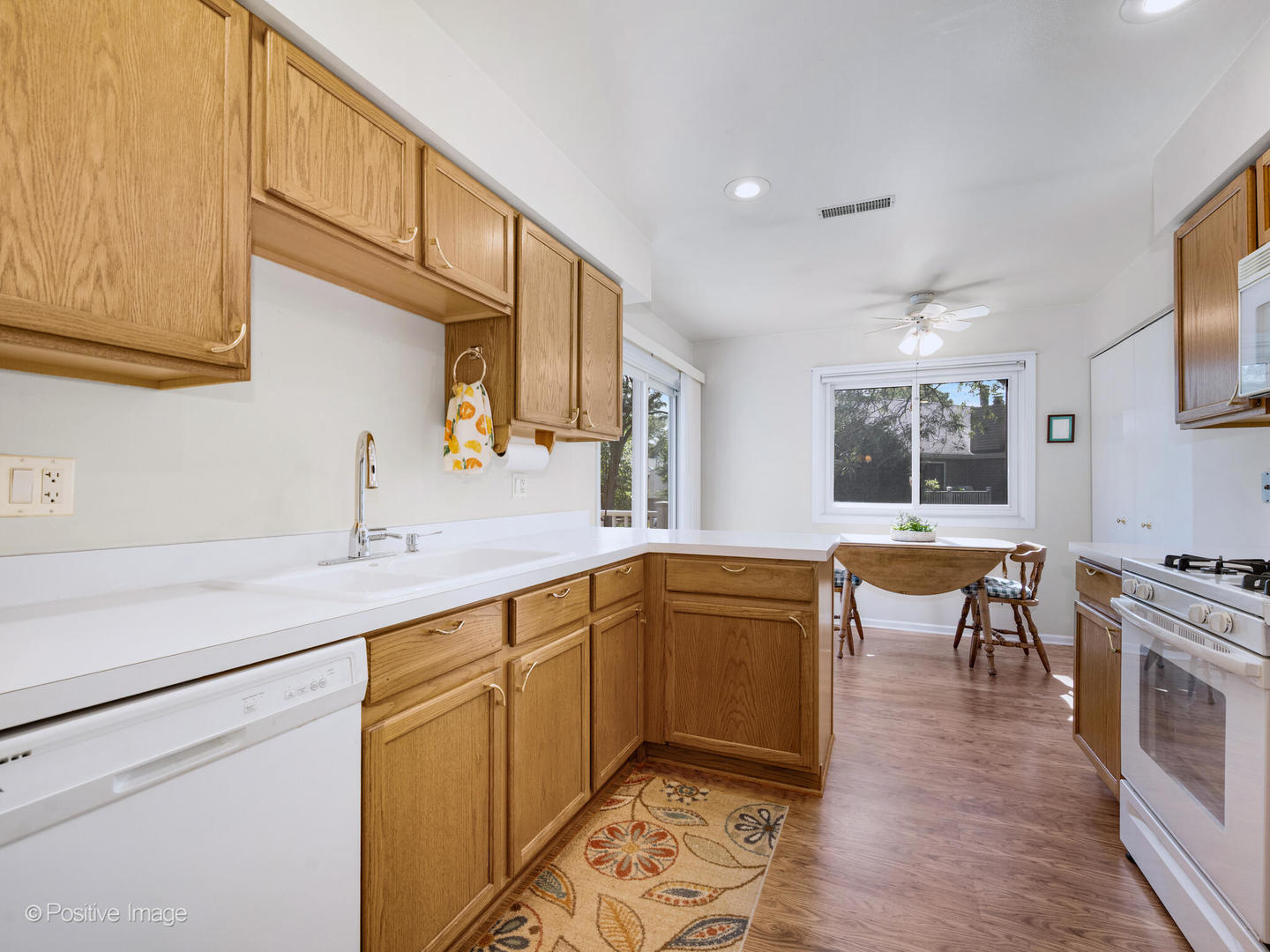 27W705 Grasmere Drive #1705, Winfield, IL 60190