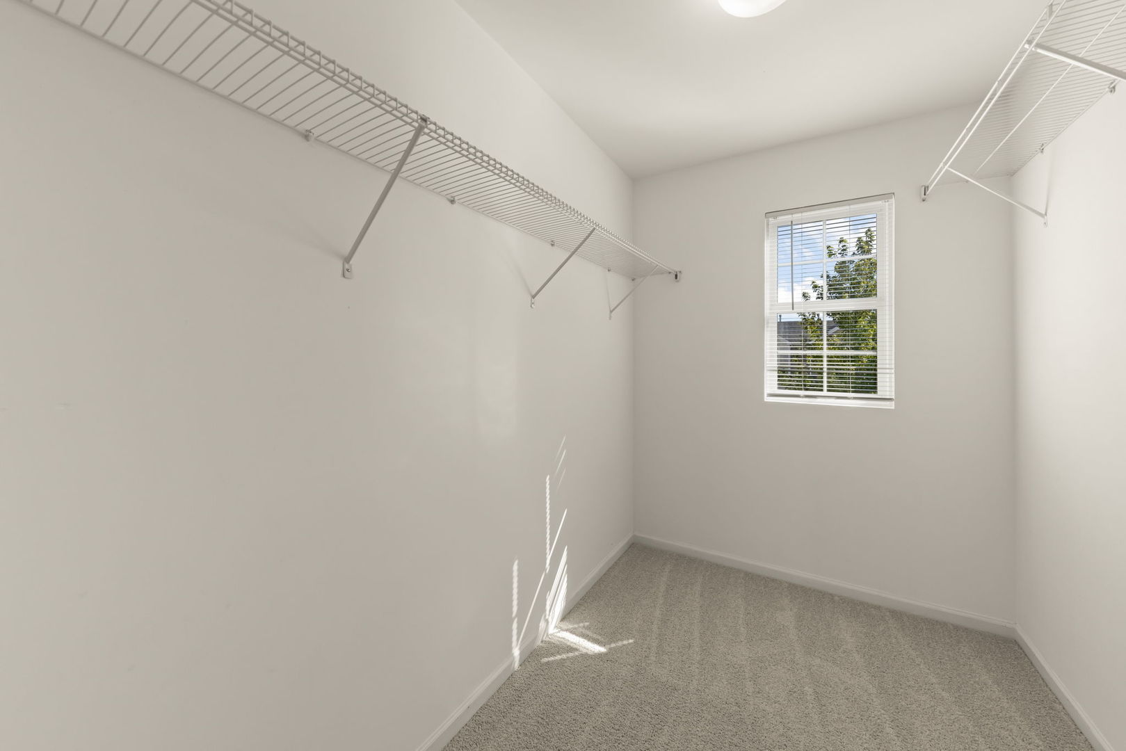 171 Willoughby Court #E, Yorkville, IL 60560