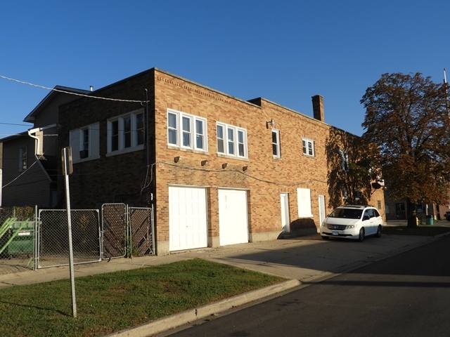 726 10th Street, Waukegan, IL 60085