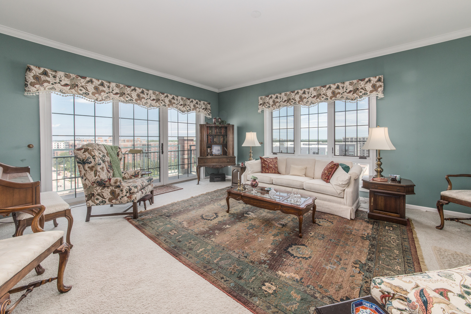 750 Pearson Street #904, Des Plaines, IL 60016