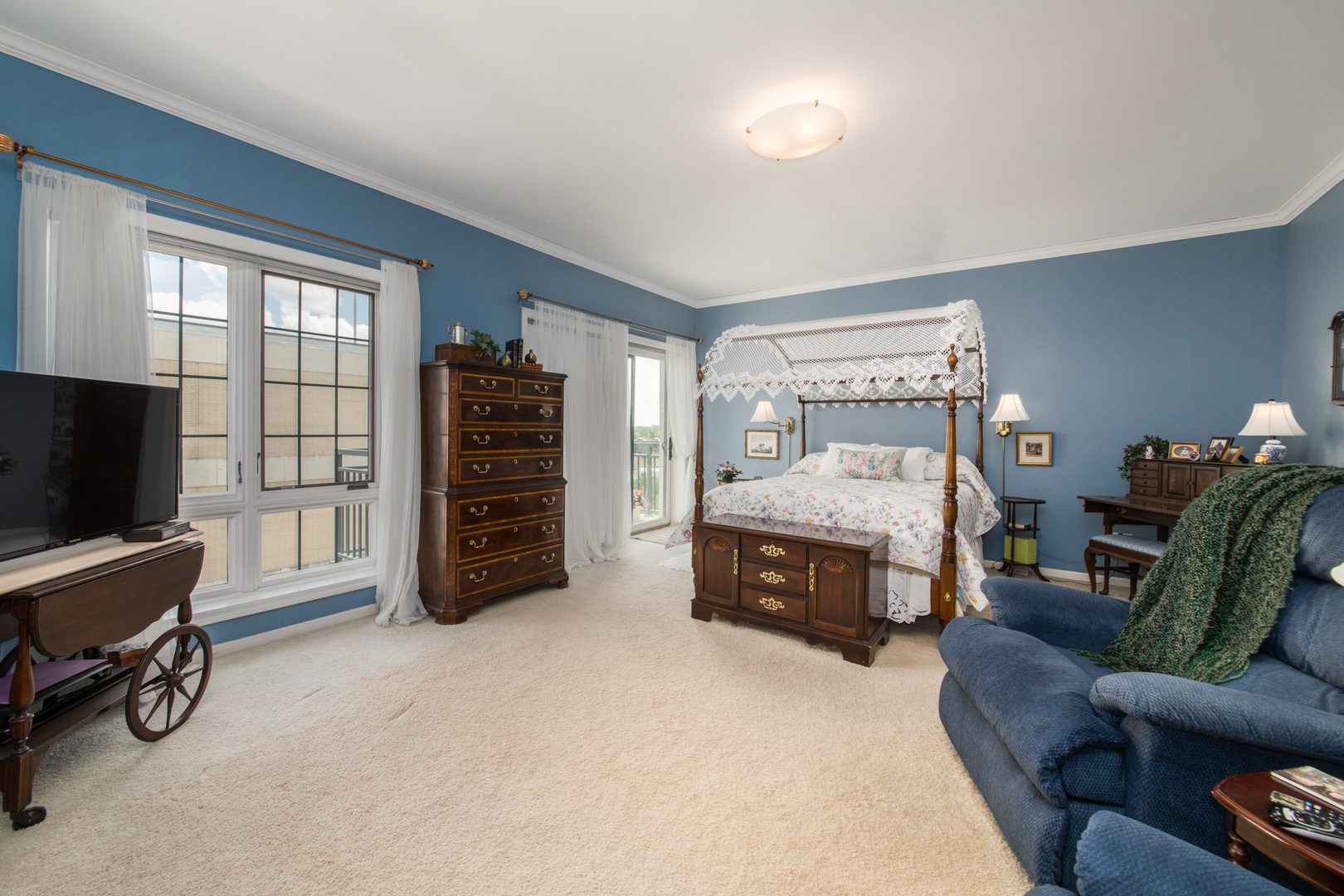 750 Pearson Street #904, Des Plaines, IL 60016