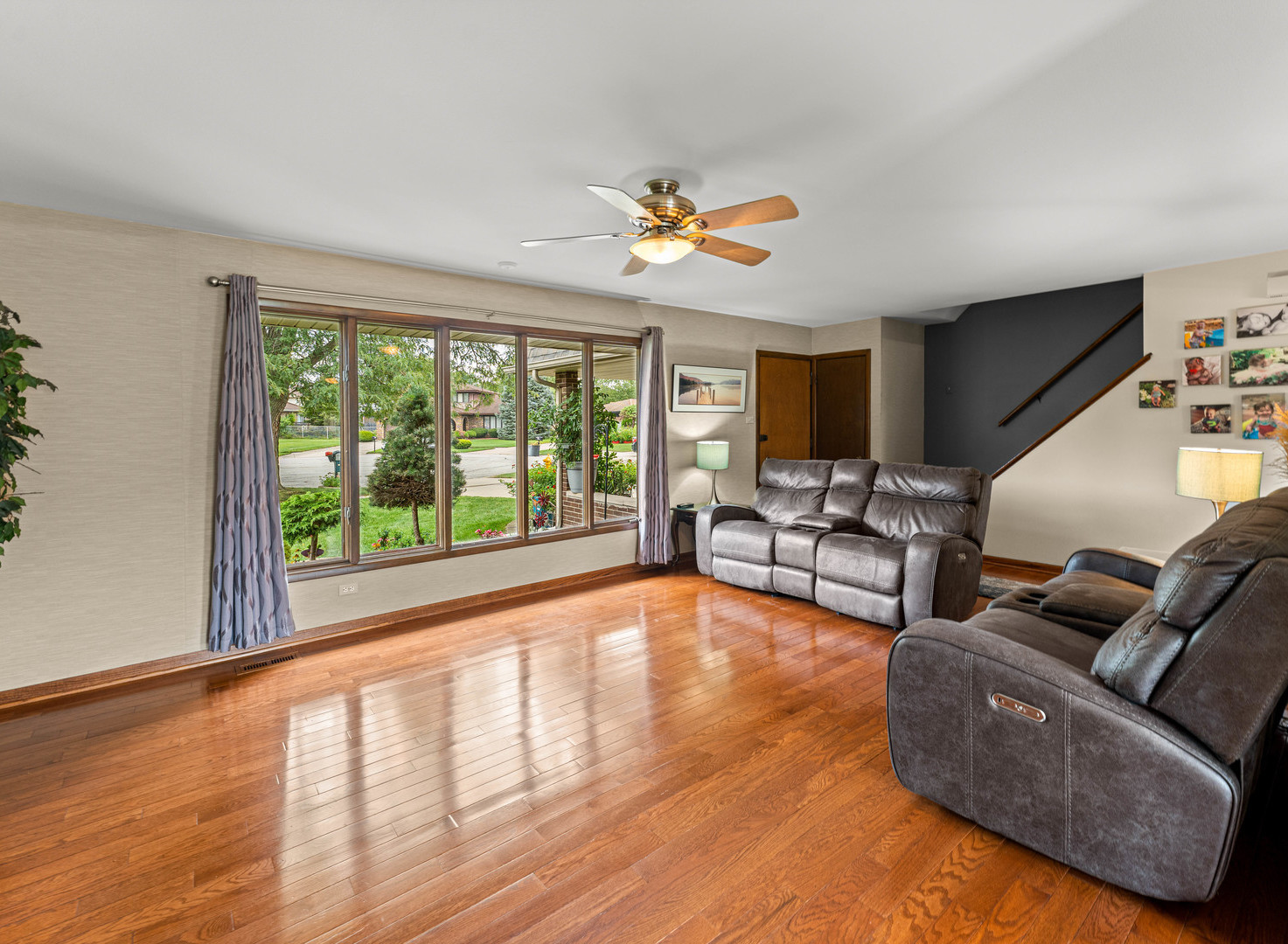 10926 Circle Court, Palos Hills, IL 60465