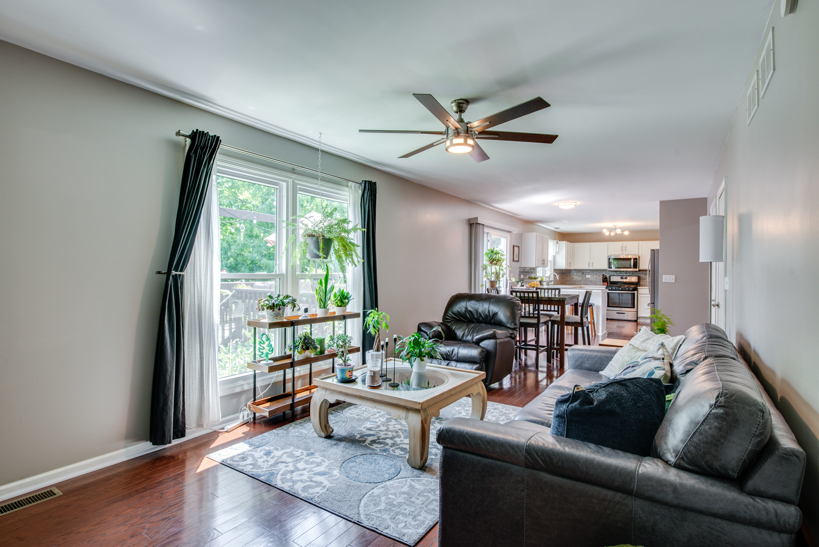 1818 Olde Mill Road, Plainfield, IL 60586