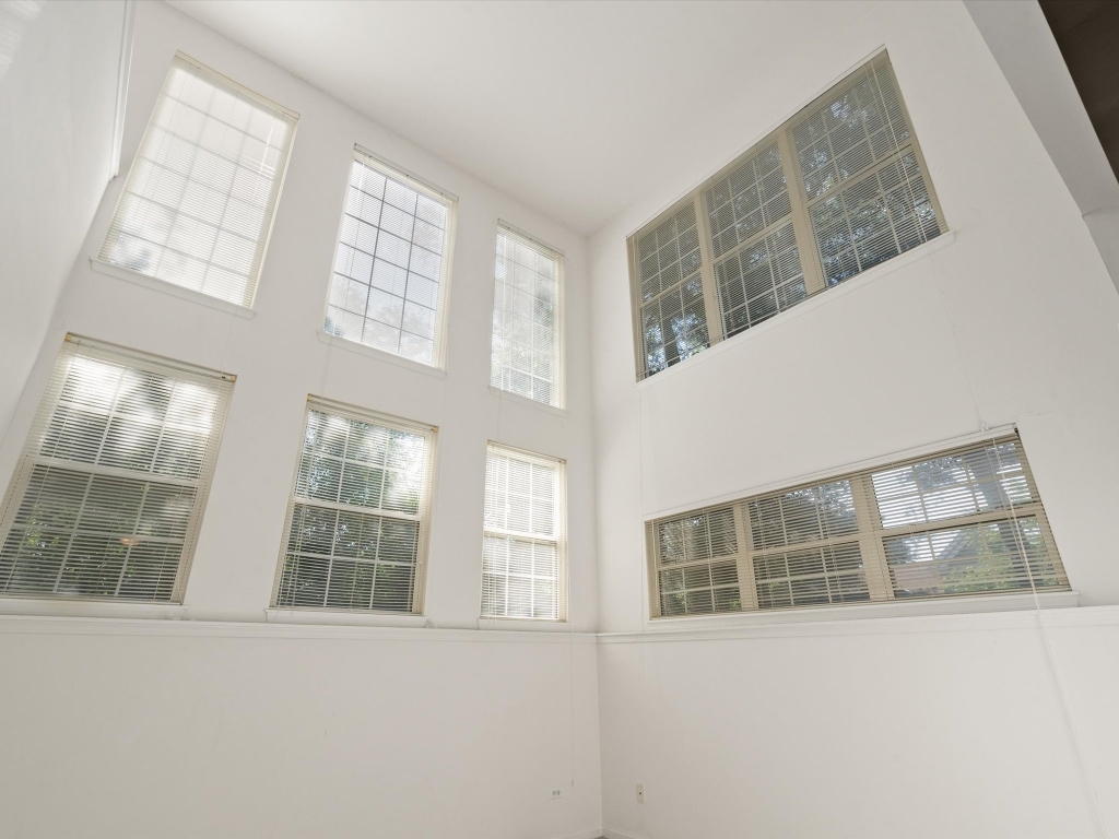 775 N Regis Court, Palatine, IL 60067