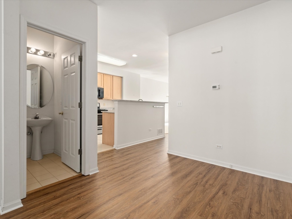 775 N Regis Court, Palatine, IL 60067