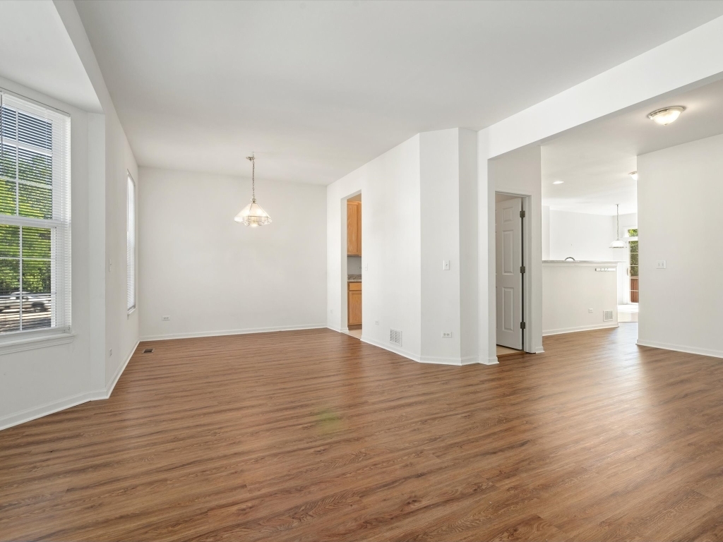 775 N Regis Court, Palatine, IL 60067