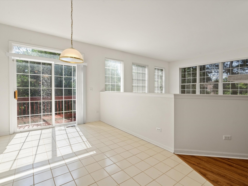 775 N Regis Court, Palatine, IL 60067