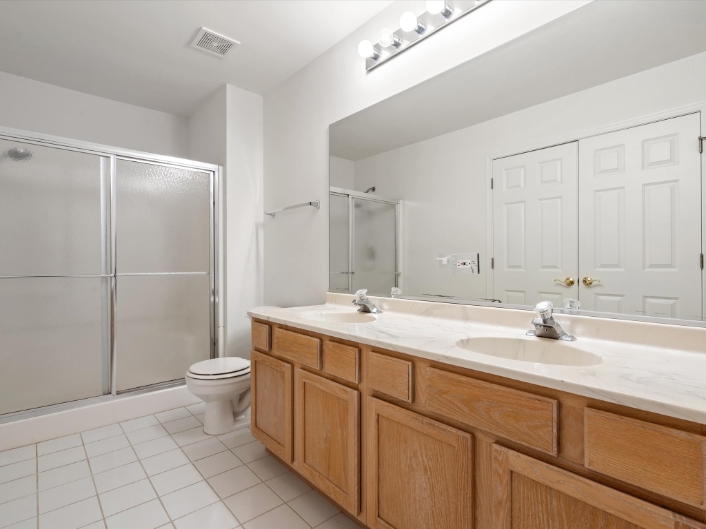 775 N Regis Court, Palatine, IL 60067