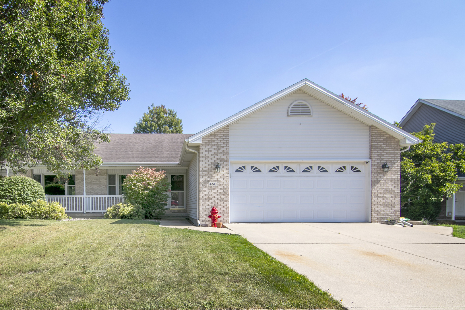 450 S Walnut Street, Manteno, IL 60950