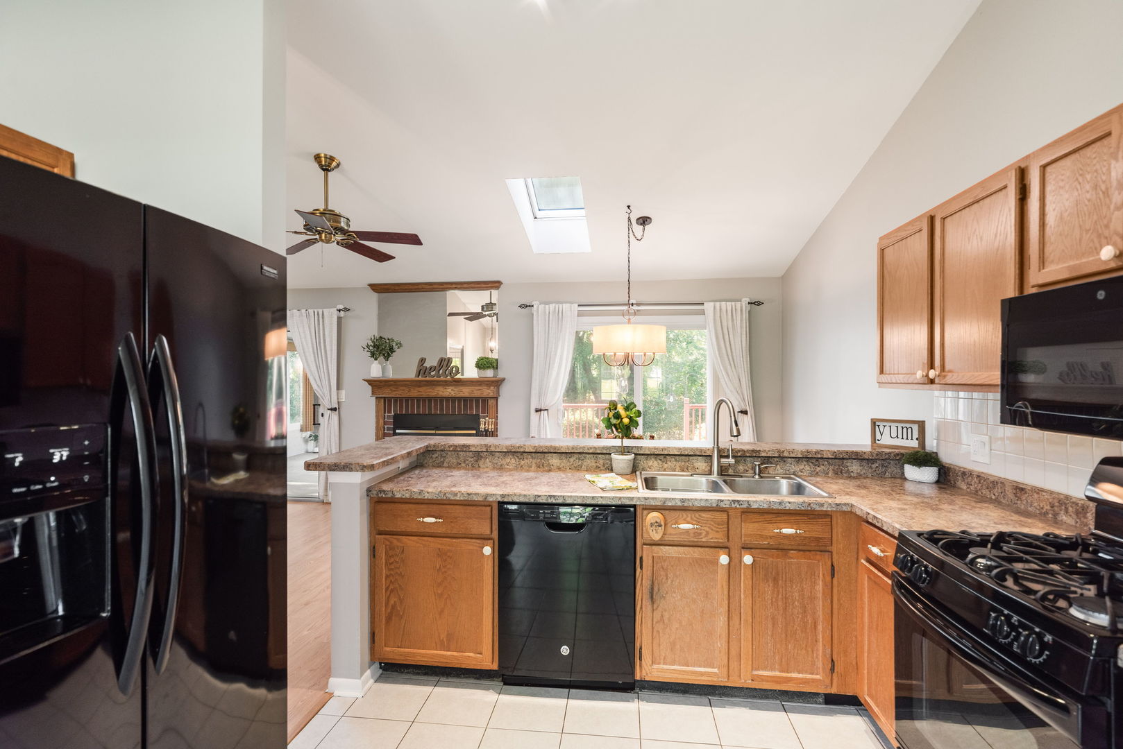 833 Dartmouth Drive, Island Lake, IL 60042