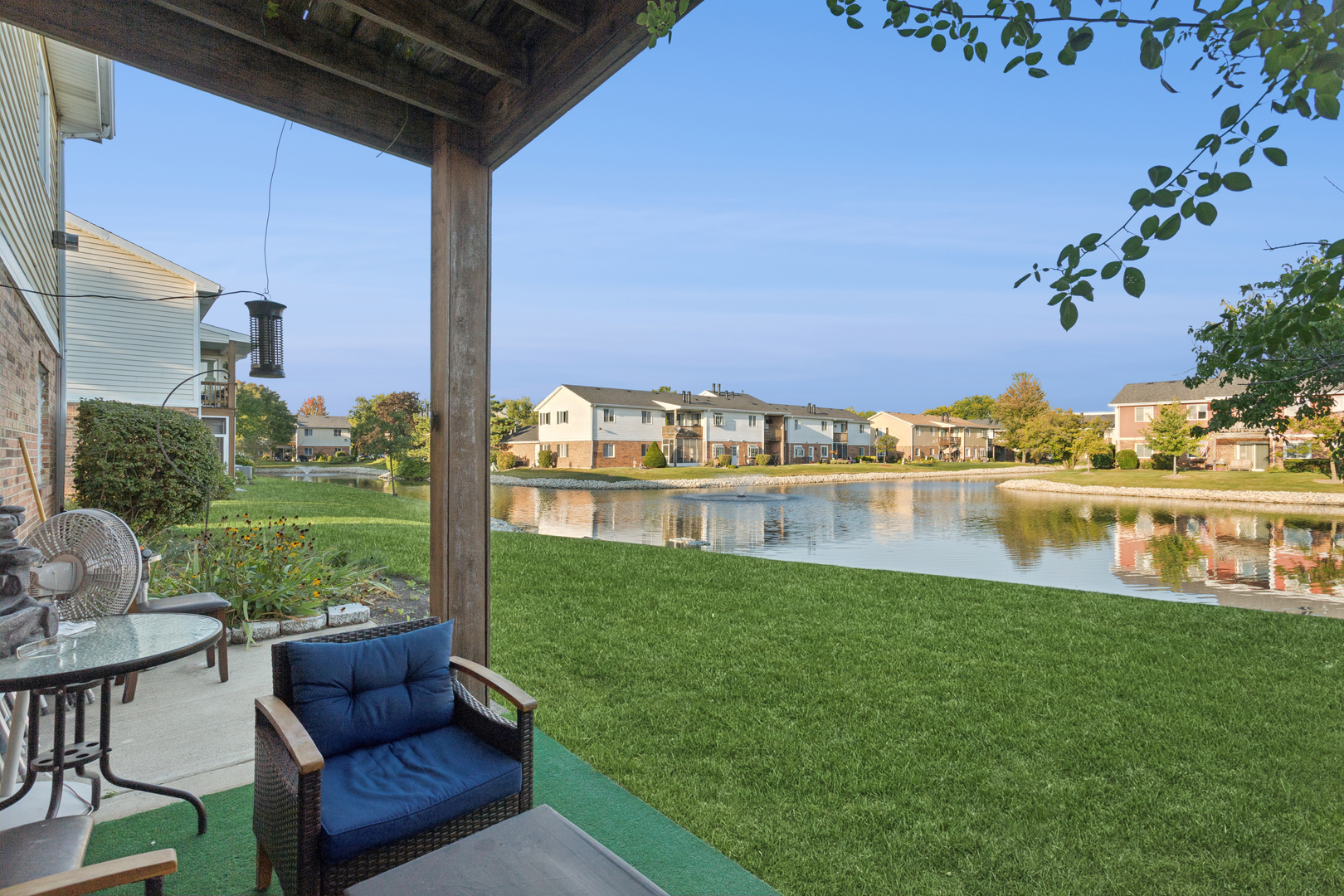 7235 Willow Way Lane #B, Willowbrook, IL 60527