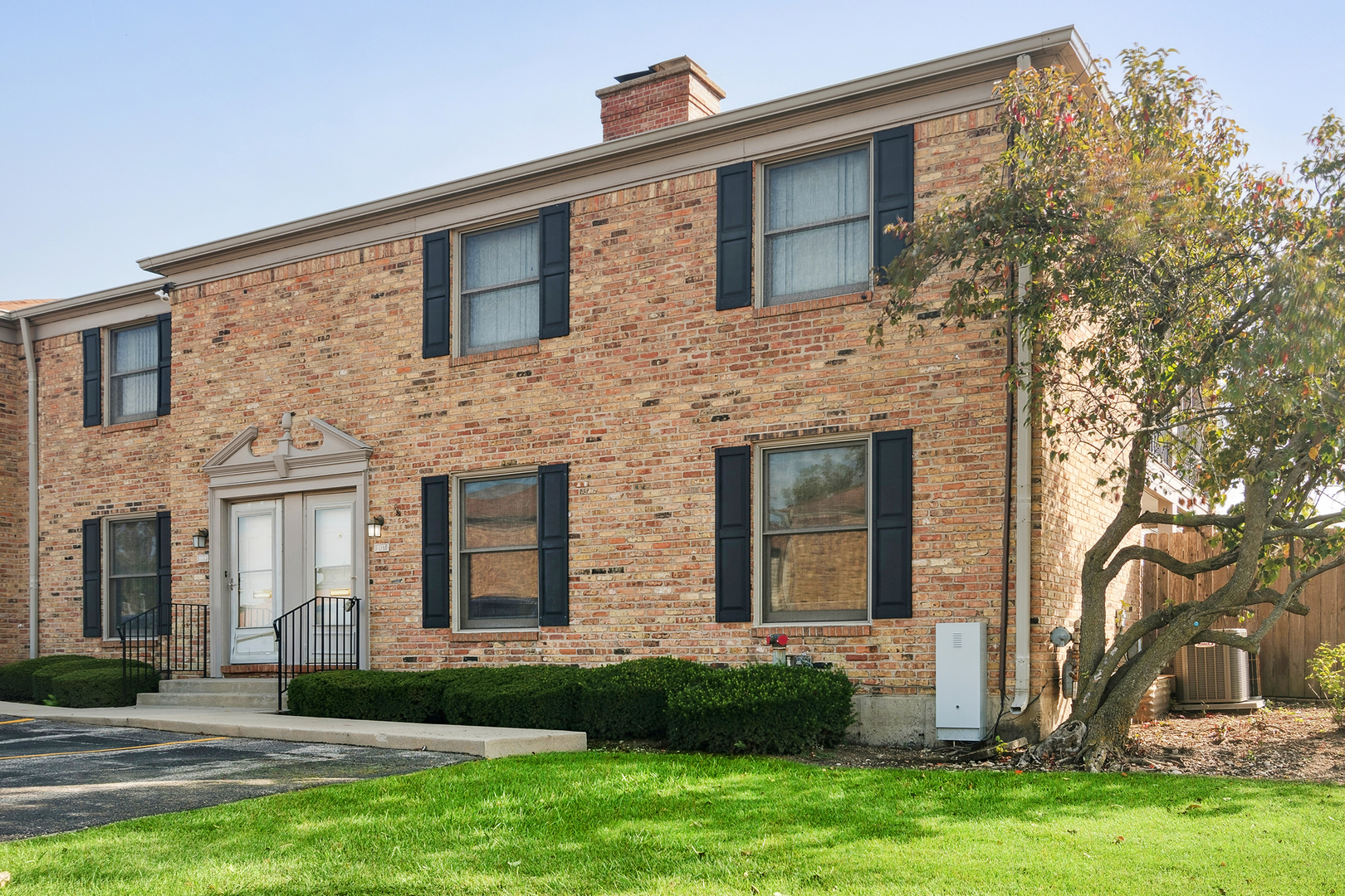 1817 Sessions Walk, Hoffman Estates, IL 60169