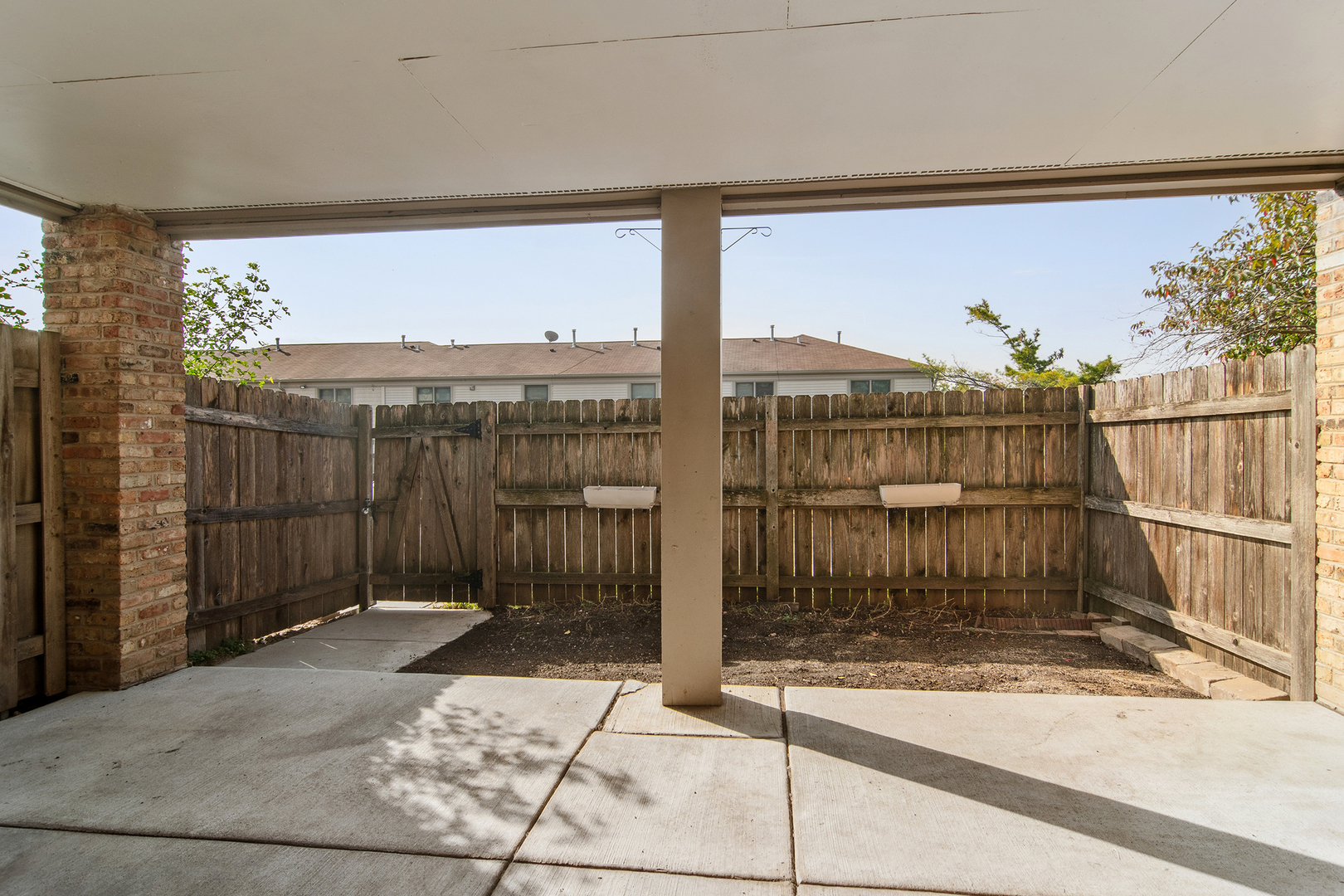 1817 Sessions Walk, Hoffman Estates, IL 60169