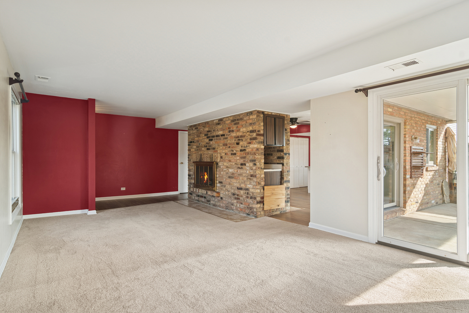 1817 Sessions Walk, Hoffman Estates, IL 60169