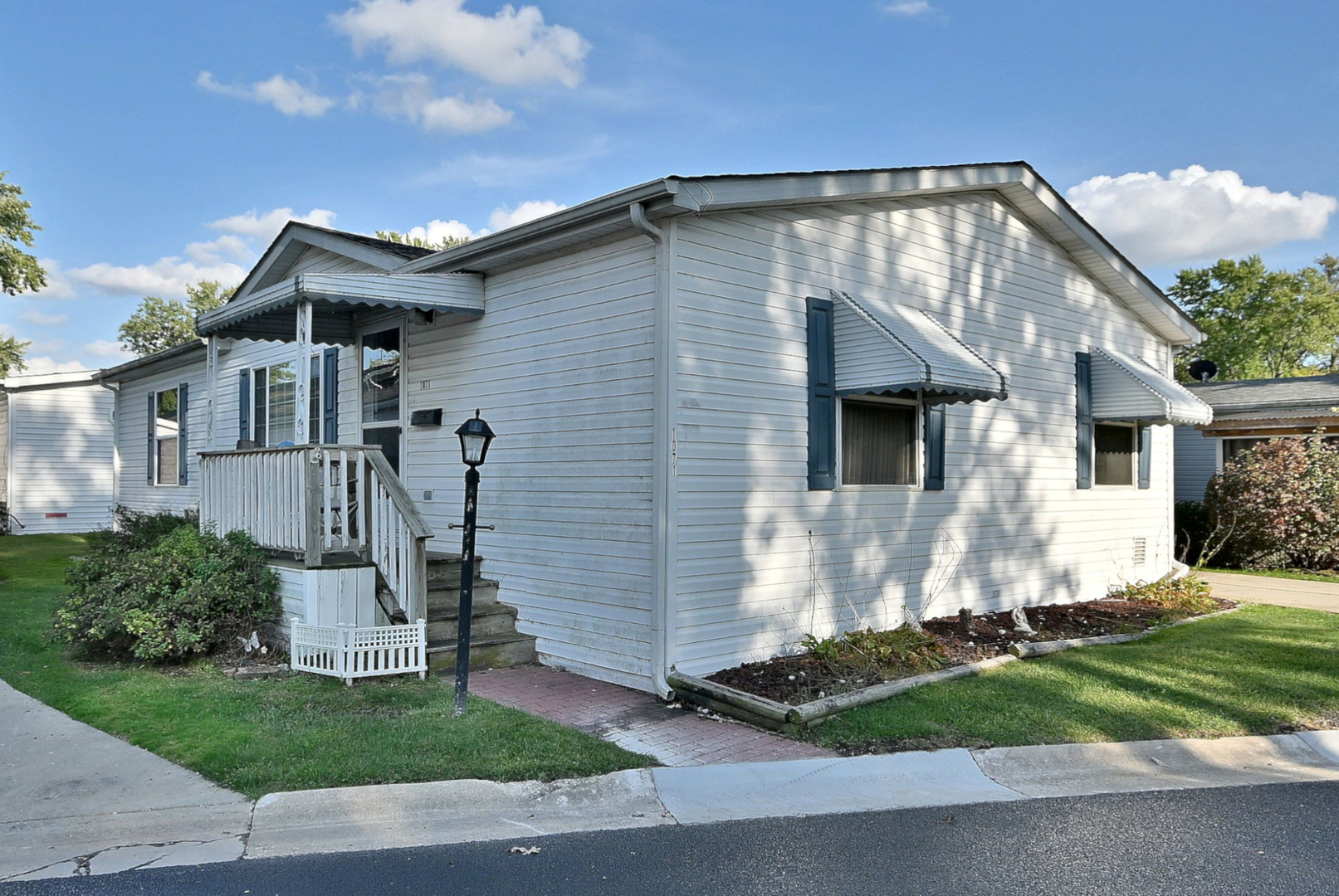 1071 Lake Terrace Road, Elgin, IL 60123