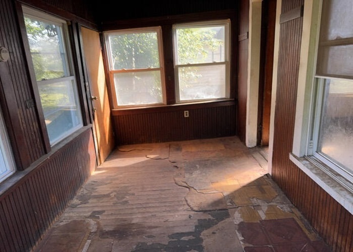 11835 S Stewart Avenue, Chicago, IL 60628