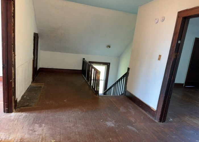 11835 S Stewart Avenue, Chicago, IL 60628