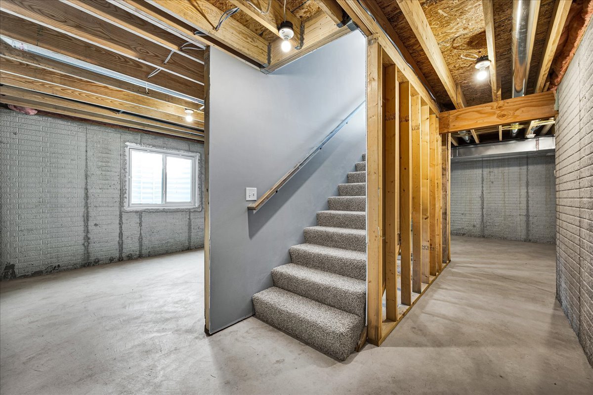 502 Travis Drive, Carlock, IL 61725