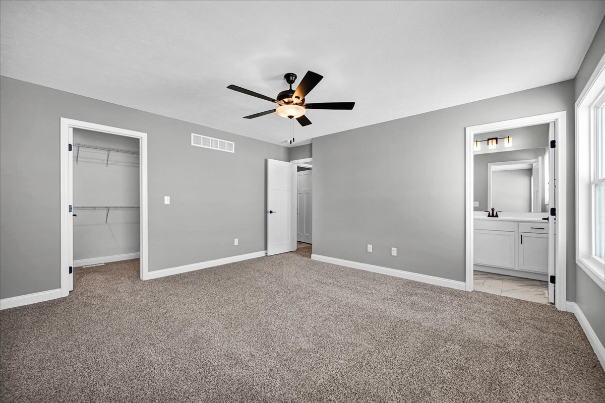 502 Travis Drive, Carlock, IL 61725