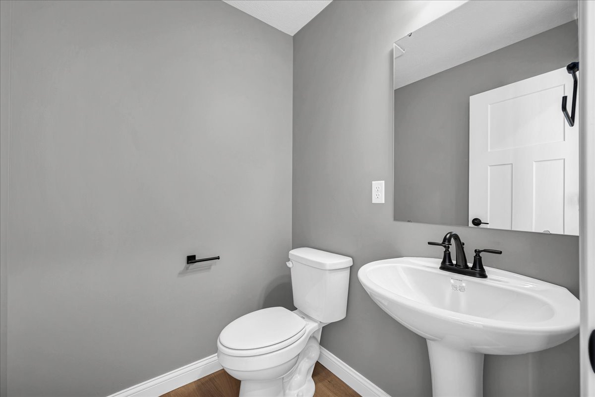 502 Travis Drive, Carlock, IL 61725