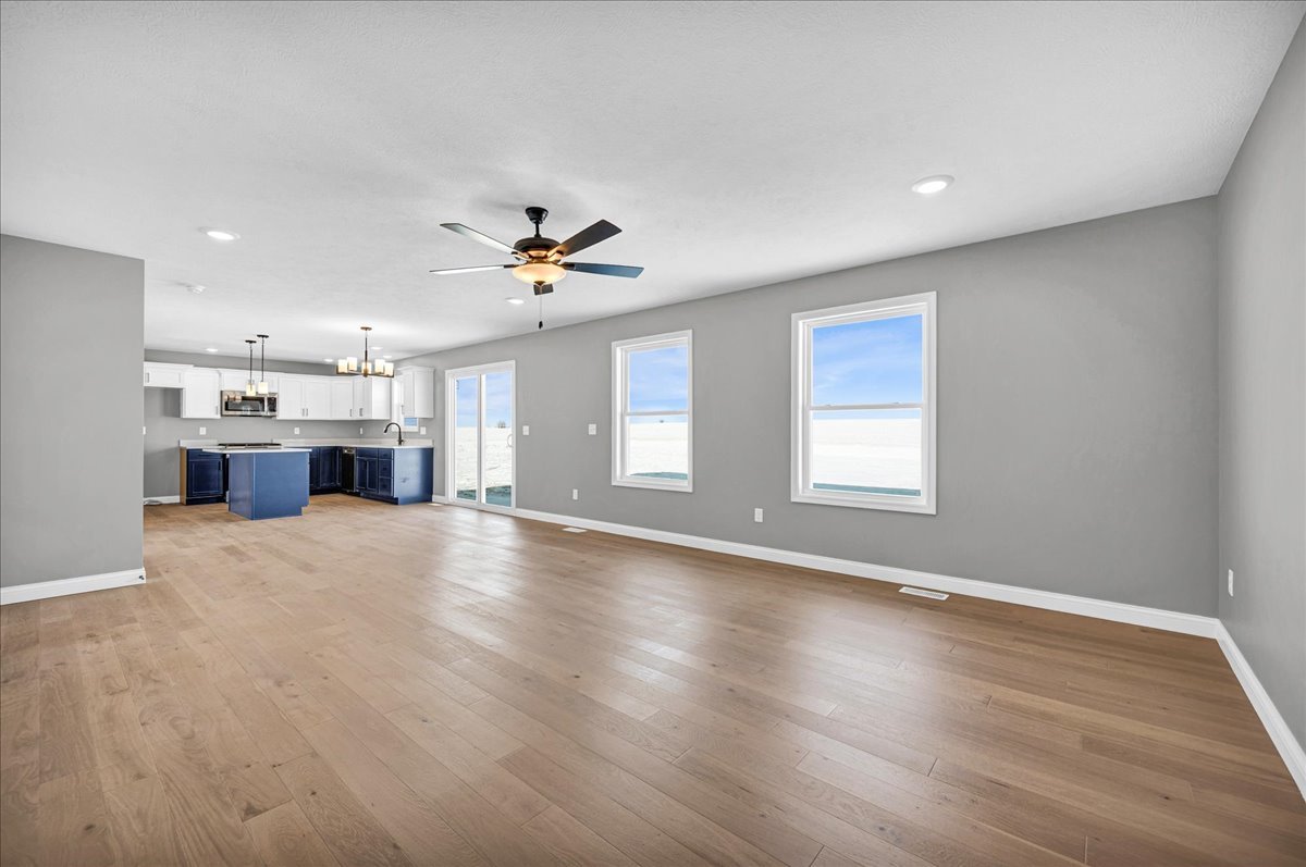 502 Travis Drive, Carlock, IL 61725