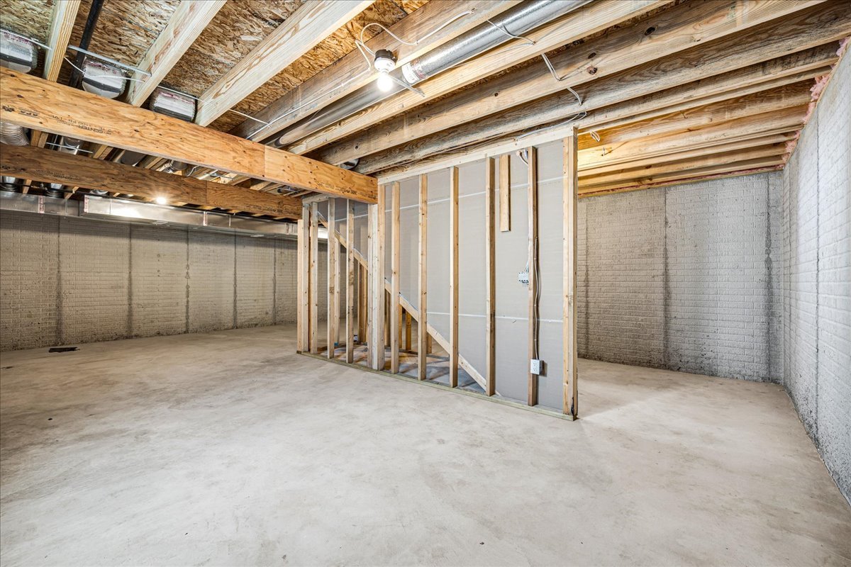 502 Travis Drive, Carlock, IL 61725