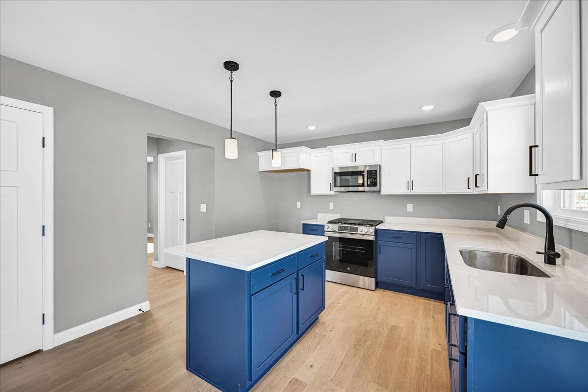 502 Travis Drive, Carlock, IL 61725