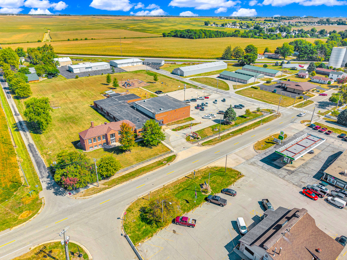 502 Travis Drive, Carlock, IL 61725