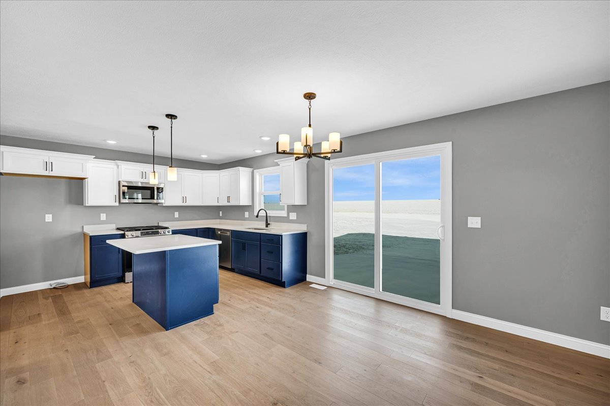 502 Travis Drive, Carlock, IL 61725