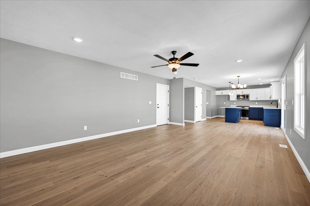 502 Travis Drive, Carlock, IL 61725