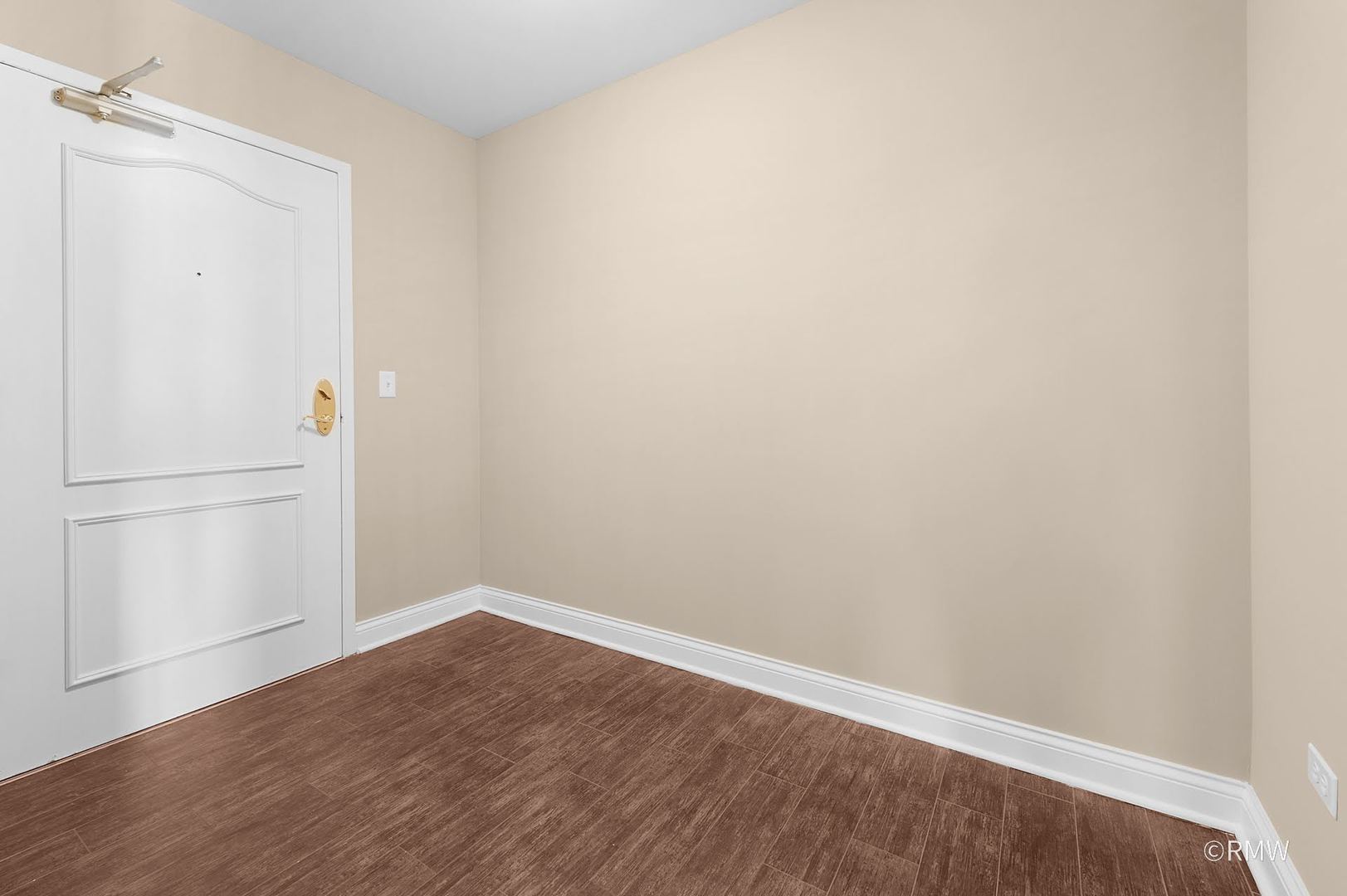 2 Itasca Place #419, Itasca, IL 60143