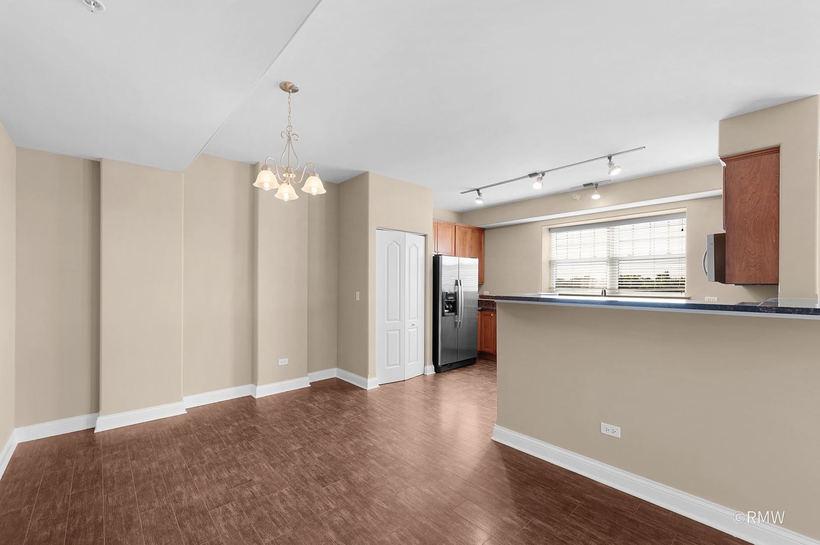 2 Itasca Place #419, Itasca, IL 60143