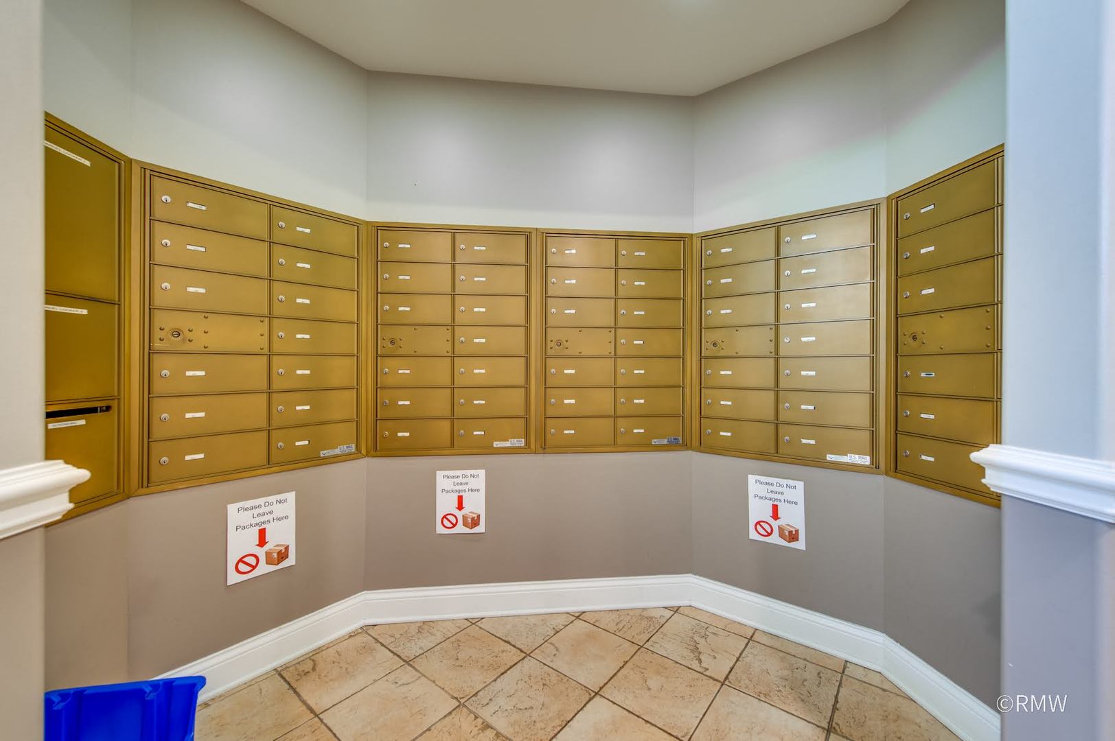 2 Itasca Place #419, Itasca, IL 60143