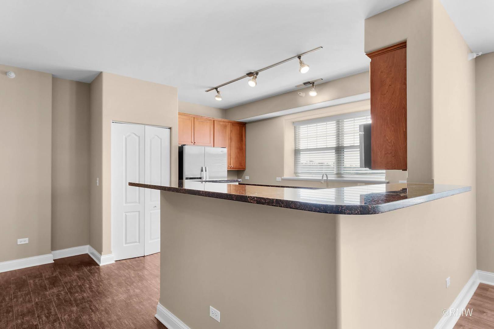 2 Itasca Place #419, Itasca, IL 60143