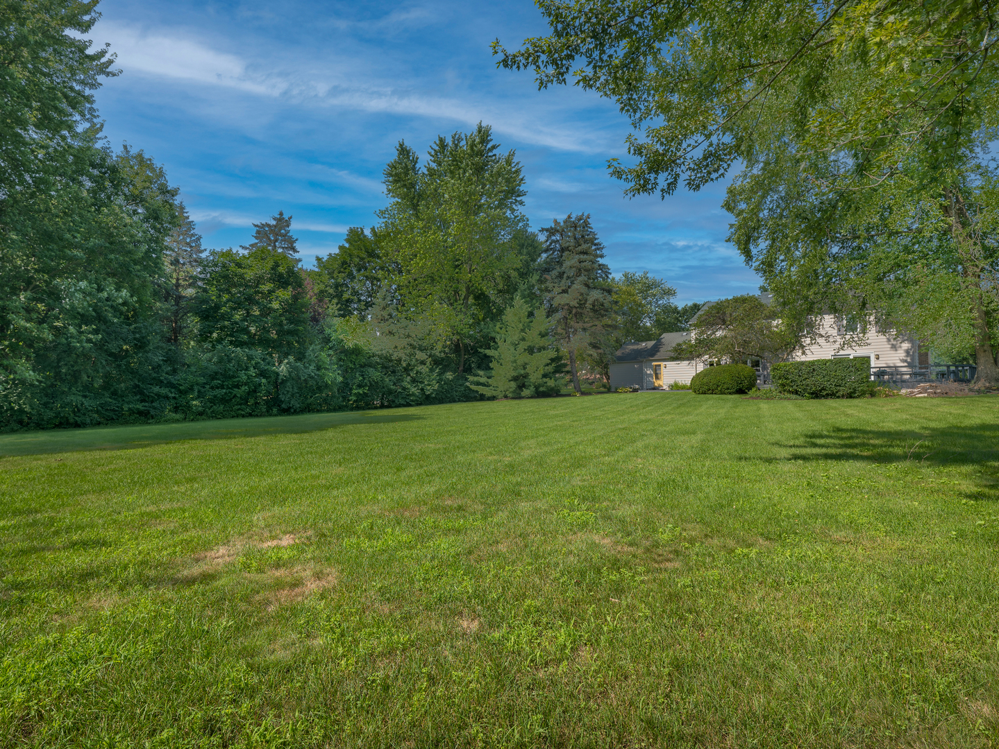 25707 N Eagle Drive, Mundelein, IL 60060