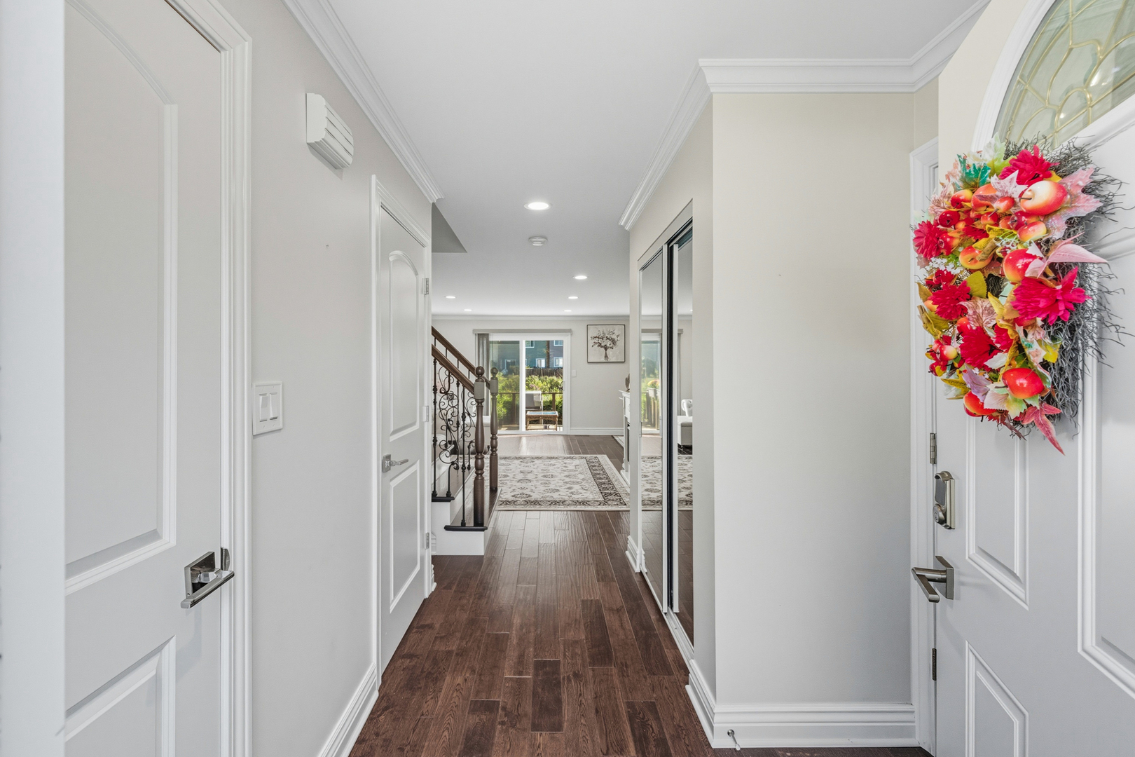 691 Lakeside Circle Drive, Wheeling, IL 60090