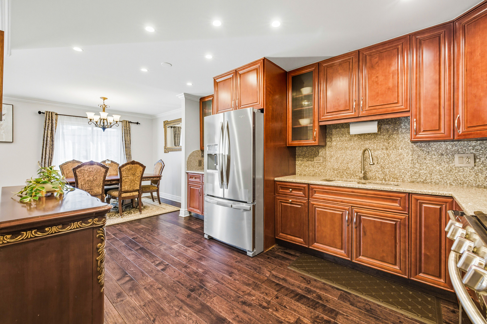 691 Lakeside Circle Drive, Wheeling, IL 60090