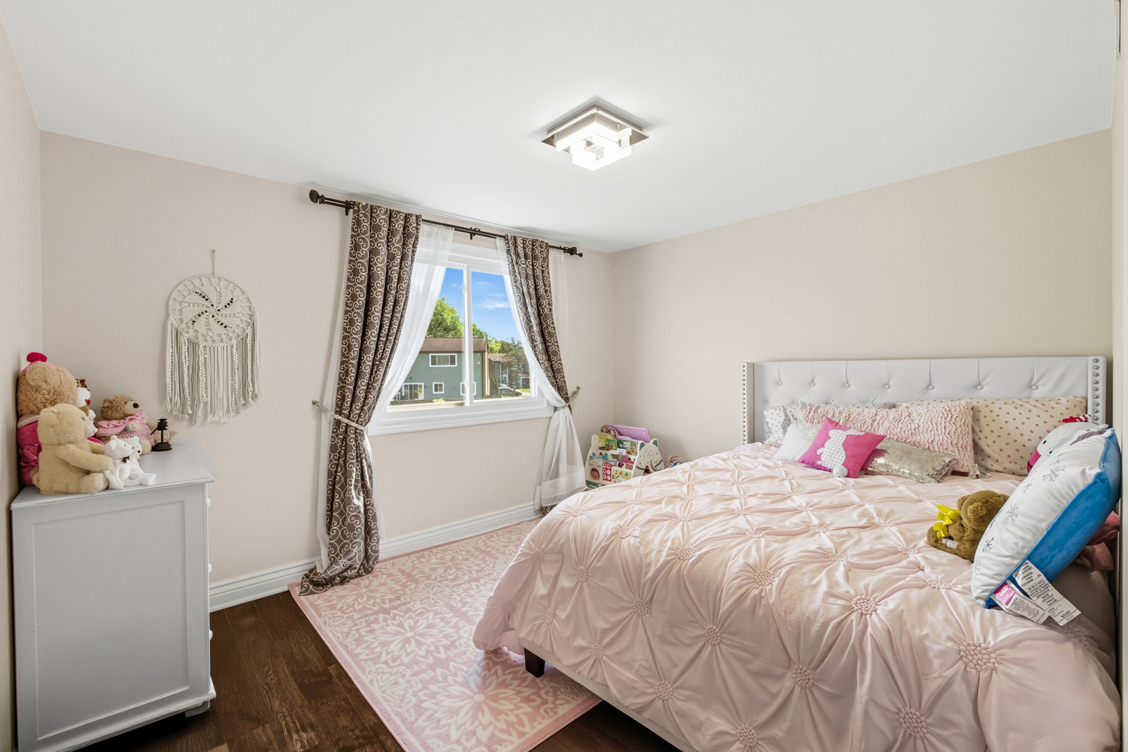 691 Lakeside Circle Drive, Wheeling, IL 60090