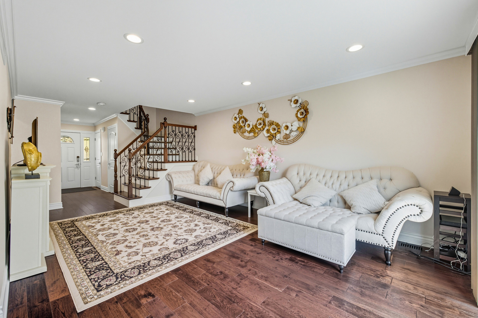 691 Lakeside Circle Drive, Wheeling, IL 60090