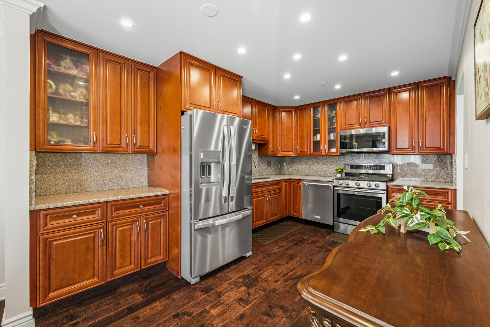 691 Lakeside Circle Drive, Wheeling, IL 60090