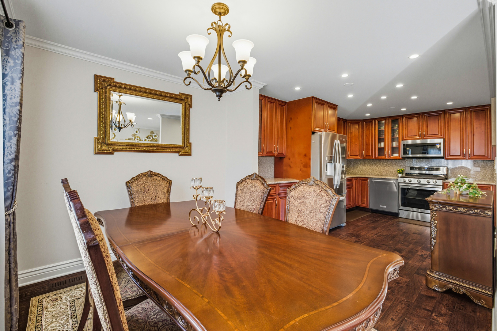 691 Lakeside Circle Drive, Wheeling, IL 60090