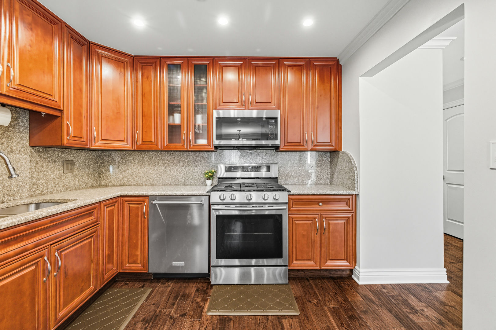 691 Lakeside Circle Drive, Wheeling, IL 60090