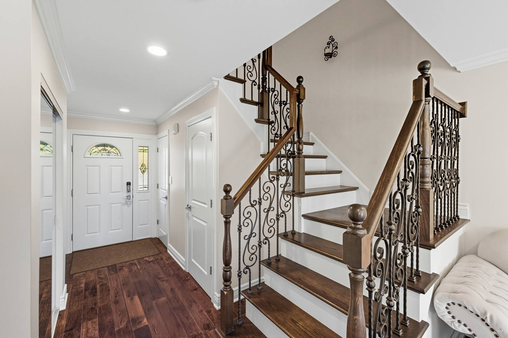 691 Lakeside Circle Drive, Wheeling, IL 60090