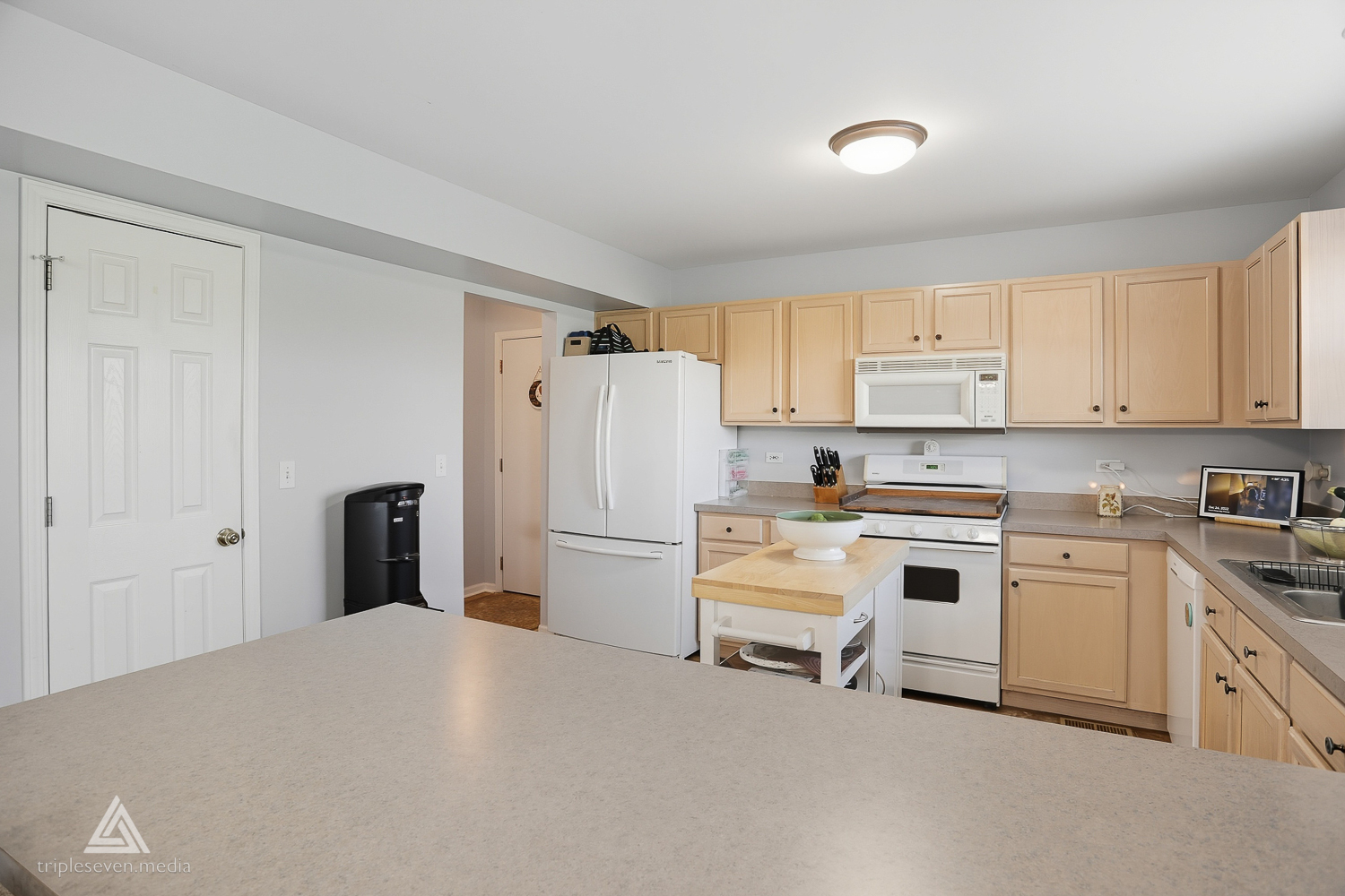 1820 Jack Pine Way, Lockport, IL 60441